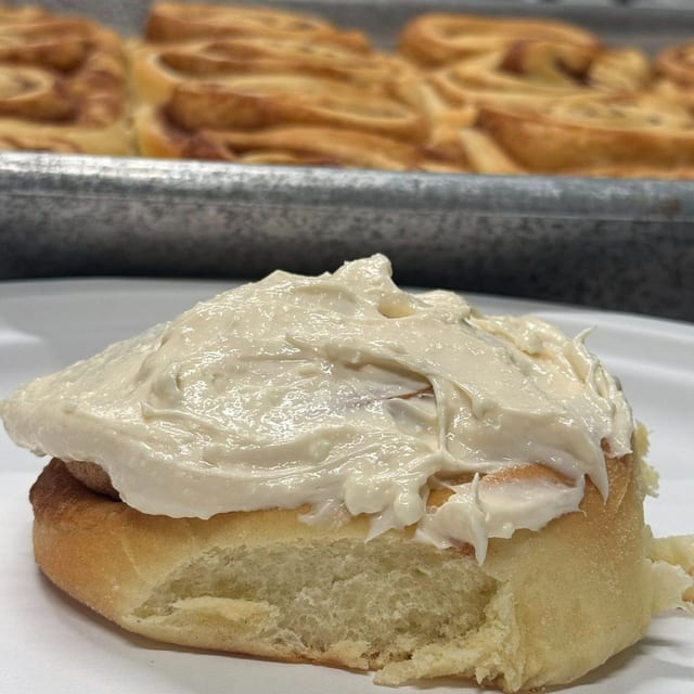 1 Cinnamon Roll.
