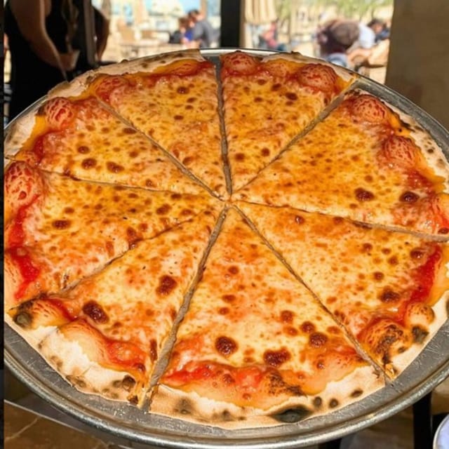CHEESE PIZZA BIG BABY.