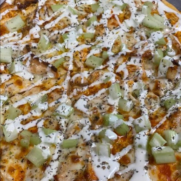 Buffalo Chicken Pizza Delight