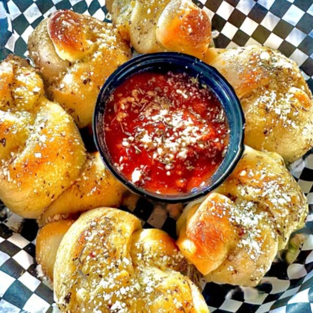 Garlic Knots.