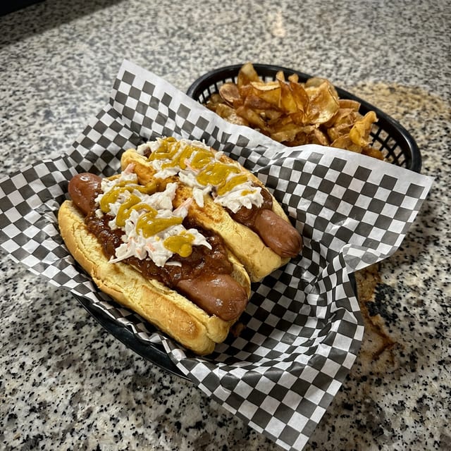 KIDS CHILI DOG.